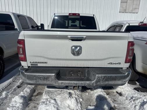2020 RAM 2500 Laramie Crew Cab 4X4 6'4' Box