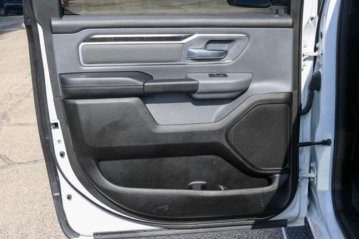 Bright White Clearcoat 2023 RAM 1500 Big Horn/Lone Star