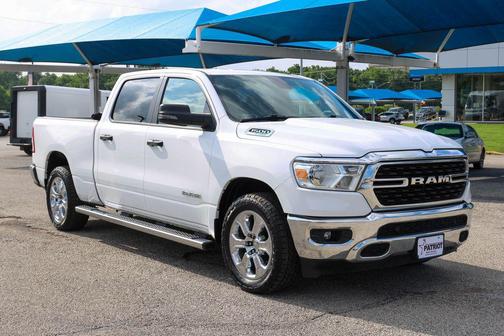 Bright White Clearcoat 2023 RAM 1500 Big Horn/Lone Star