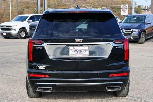 2023 Cadillac XT6 Premium Luxury FWD