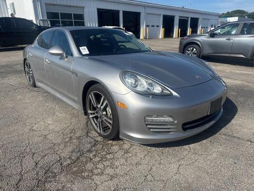 2013 Porsche Panamera 4S