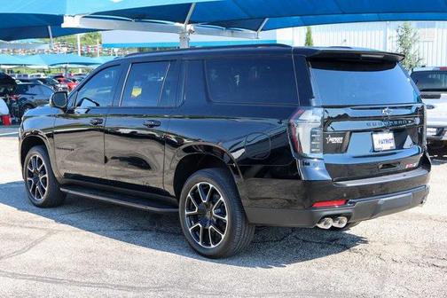 2025 Chevrolet Suburban RST