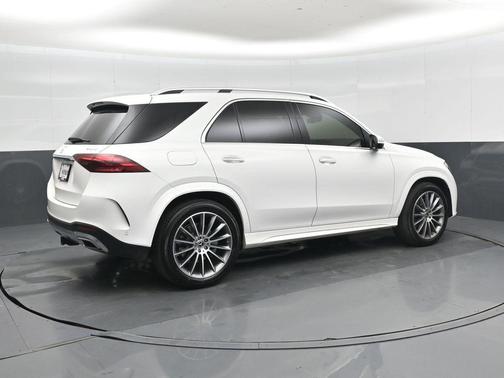 White 2024 Mercedes-Benz GLE 350 4MATIC