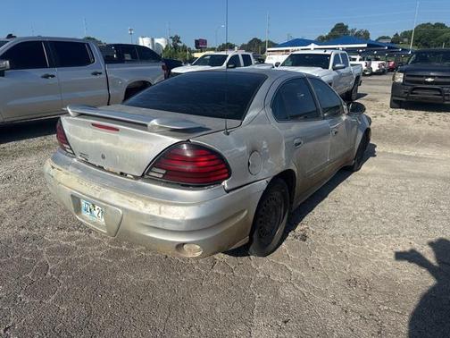 2004 Pontiac Grand Am SE1