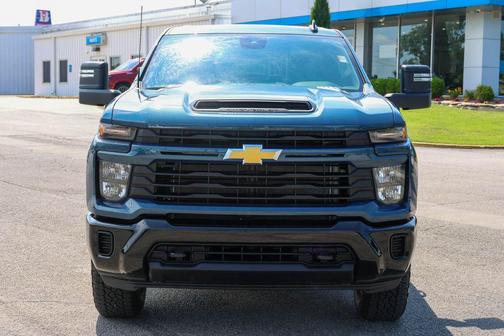 Lakeshore Blue Metallic 2026 Chevrolet Silverado 2500 Custom