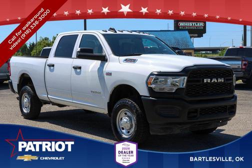 Bright White Clearcoat 2022 RAM 2500 Tradesman Crew Cab 4x4 6'4' Box