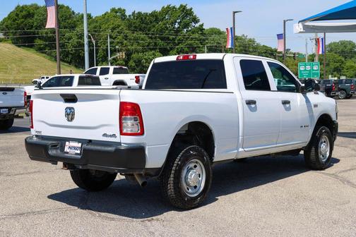 Bright White Clearcoat 2022 RAM 2500 Tradesman Crew Cab 4x4 6'4' Box