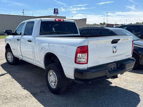 Bright White Clearcoat 2022 RAM 2500 Tradesman Crew Cab 4x4 6'4' Box