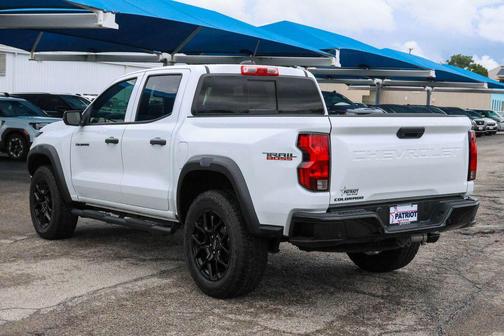 Summit White 2024 Chevrolet Colorado Trail Boss