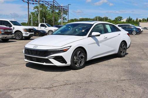 2025 Hyundai ELANTRA Limited