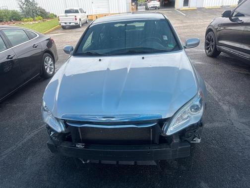 2012 Chrysler 200 Touring