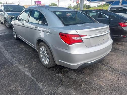 2012 Chrysler 200 Touring