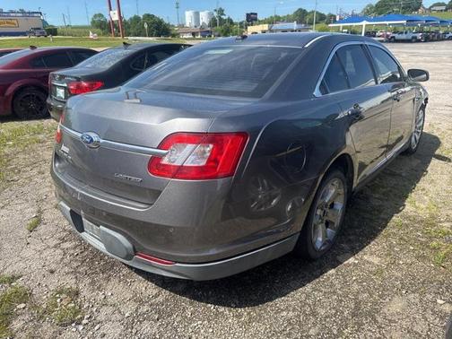 2011 Ford Taurus Limited