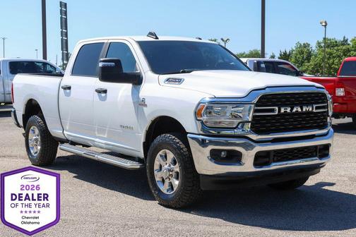 Bright White Clearcoat 2024 RAM 2500 Big Horn Crew Cab 4x4 6'4' Box