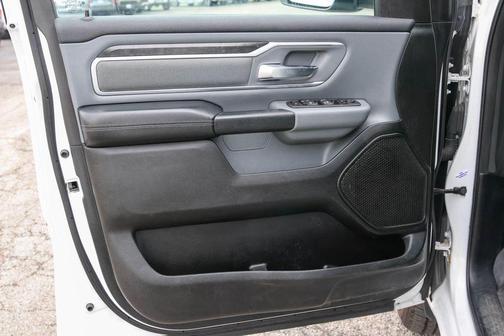 Bright White Clearcoat 2022 RAM 1500 Big Horn/Lone Star