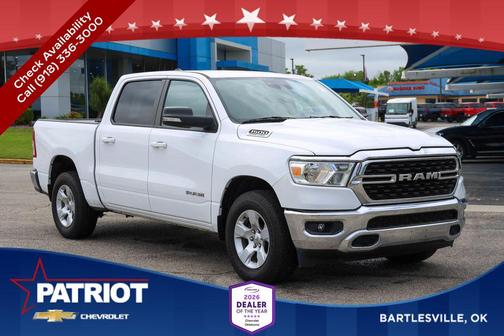 Bright White Clearcoat 2022 RAM 1500 Big Horn/Lone Star