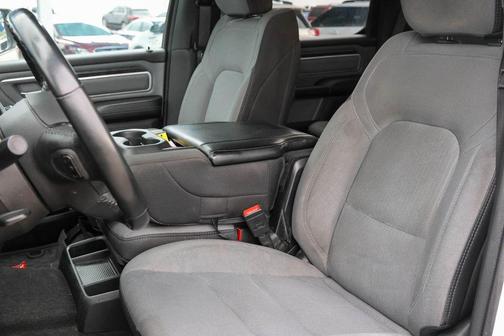 Bright White Clearcoat 2022 RAM 1500 Big Horn/Lone Star