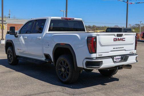 2025 GMC Sierra 2500 AT4