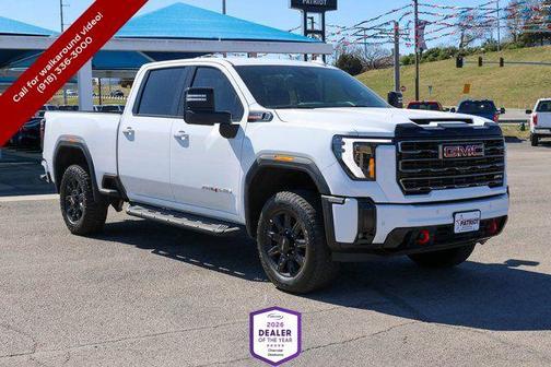 Summit White 2025 GMC Sierra 2500 AT4