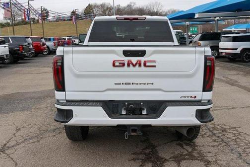 2025 GMC Sierra 2500 AT4