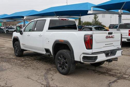 2025 GMC Sierra 2500 AT4