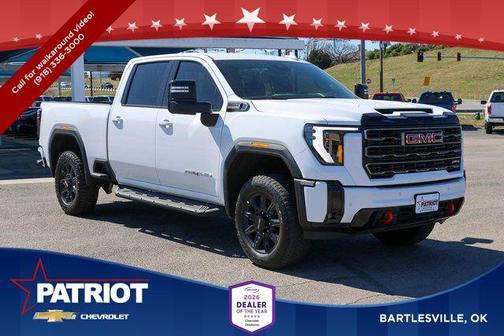 Summit White 2025 GMC Sierra 2500 AT4