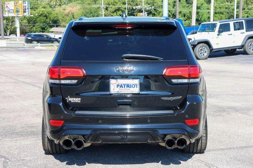 Diamond Black Crystal Pearlcoat 2020 Jeep Grand Cherokee Trackhawk