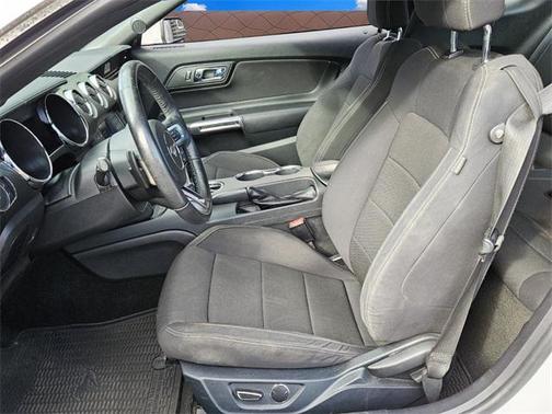 2016 Ford Mustang V6