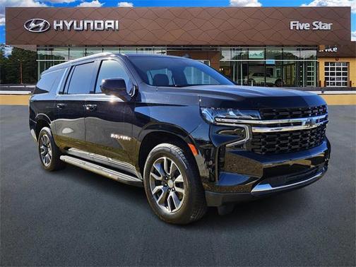 2023 Chevrolet Suburban LS