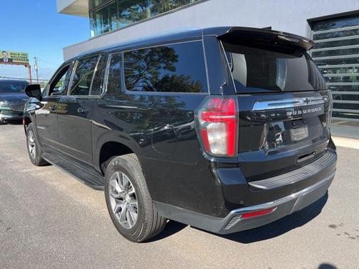 2023 Chevrolet Suburban LS