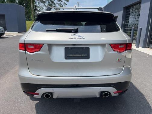 2017 Jaguar F-PACE S