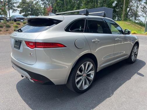 2017 Jaguar F-PACE S