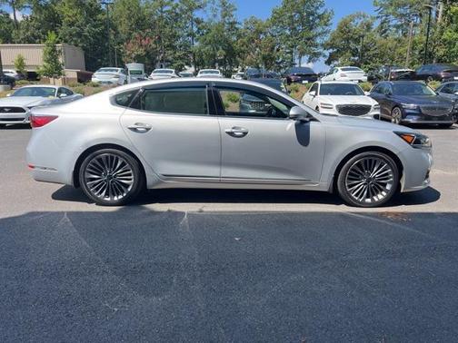 2018 Kia Cadenza SX Limited