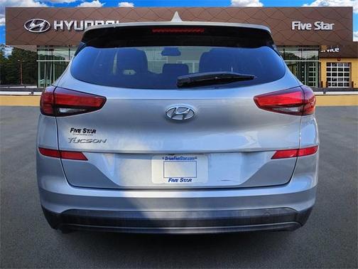 2021 Hyundai TUCSON SE