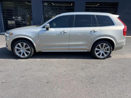 2017 Volvo XC90 T6 Inscription