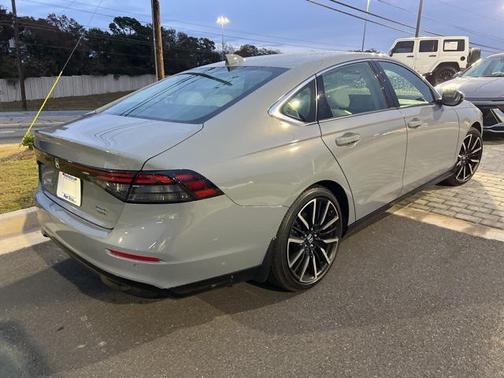 2025 Honda Accord Hybrid Touring