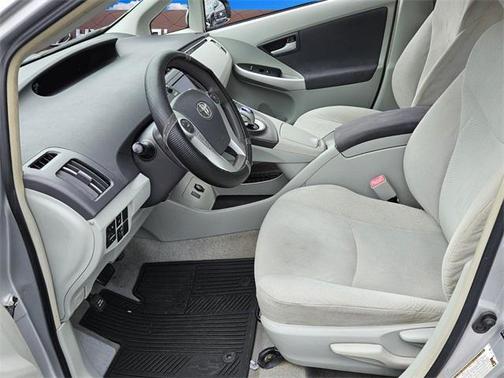 2011 Toyota Prius III