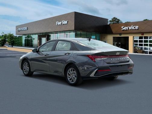 2025 Hyundai ELANTRA HEV Blue