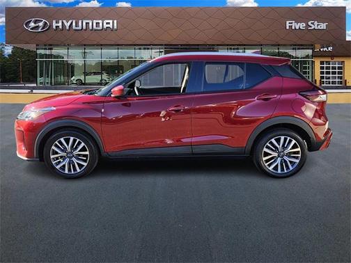 2023 Nissan Kicks SV