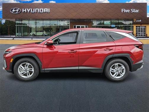 2025 Hyundai TUCSON SE