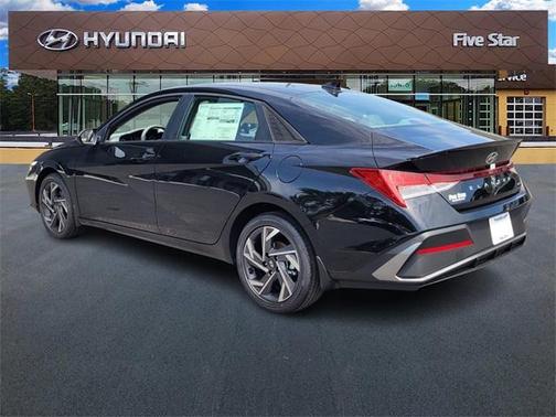 2025 Hyundai ELANTRA HEV SEL Sport
