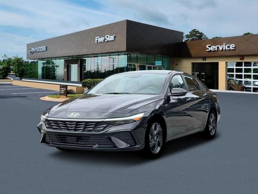 2026 Hyundai ELANTRA SEL