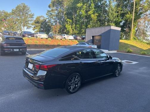 2023 Nissan Altima 2.0 SR