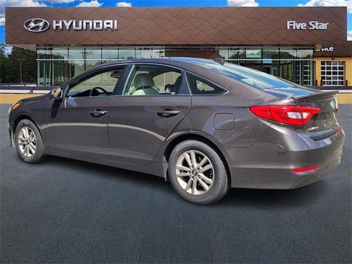 2017 Hyundai SONATA SE