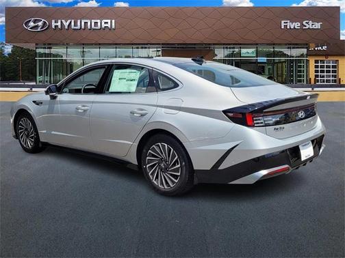 2025 Hyundai SONATA Hybrid Limited