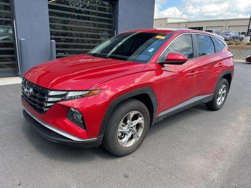 2023 Hyundai TUCSON SE
