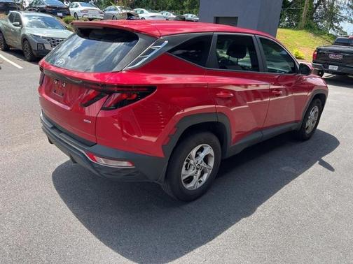 2023 Hyundai TUCSON SE