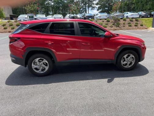 2023 Hyundai TUCSON SE