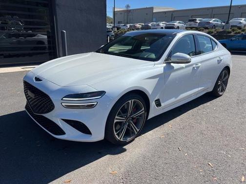 2025 Genesis G70 2.5T