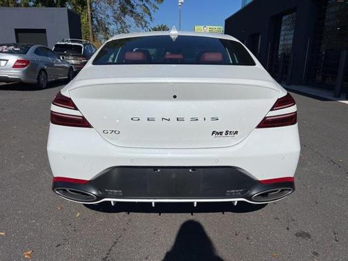 2025 Genesis G70 2.5T